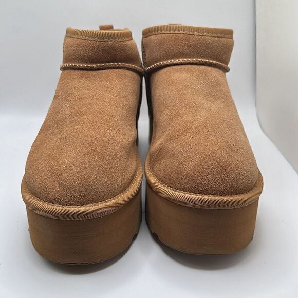 CUSHIONAIRE Women's Genuine Suede pull on platform boot +Memory Foam 9 CHESTNUT - Picture 2 of 7
